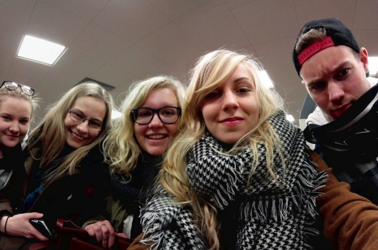 altAvbKyC1fhrd5etN4rPluGxKuvINzYSM5R9EURyVoWWZG